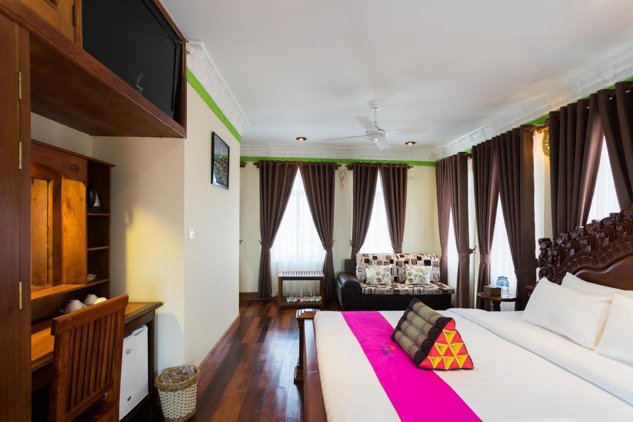 Okay Palace Hotel Phnom Penh Exterior photo