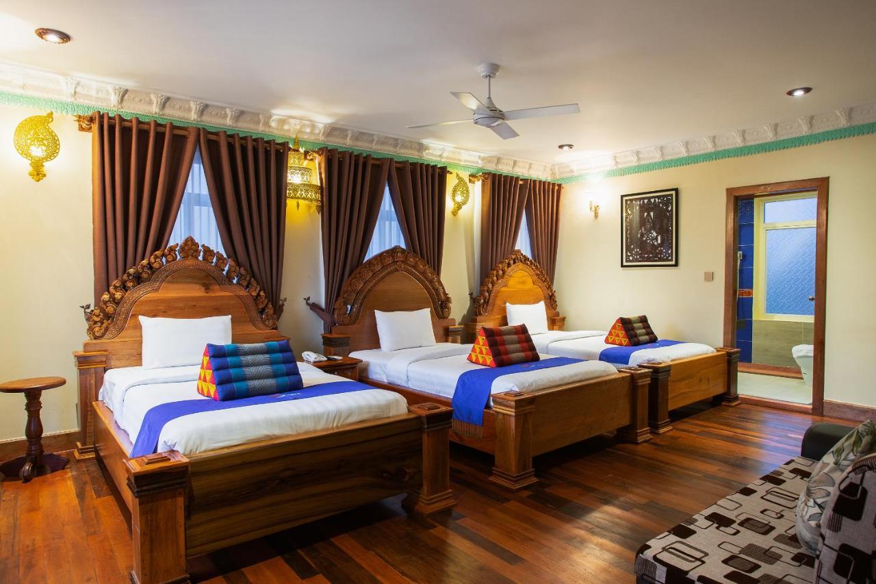 Okay Palace Hotel Phnom Penh Exterior photo